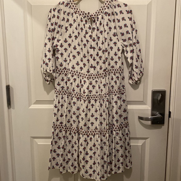 White orint ruffle dress  3/4 sleeve lined never worn - Picture 6 of 6